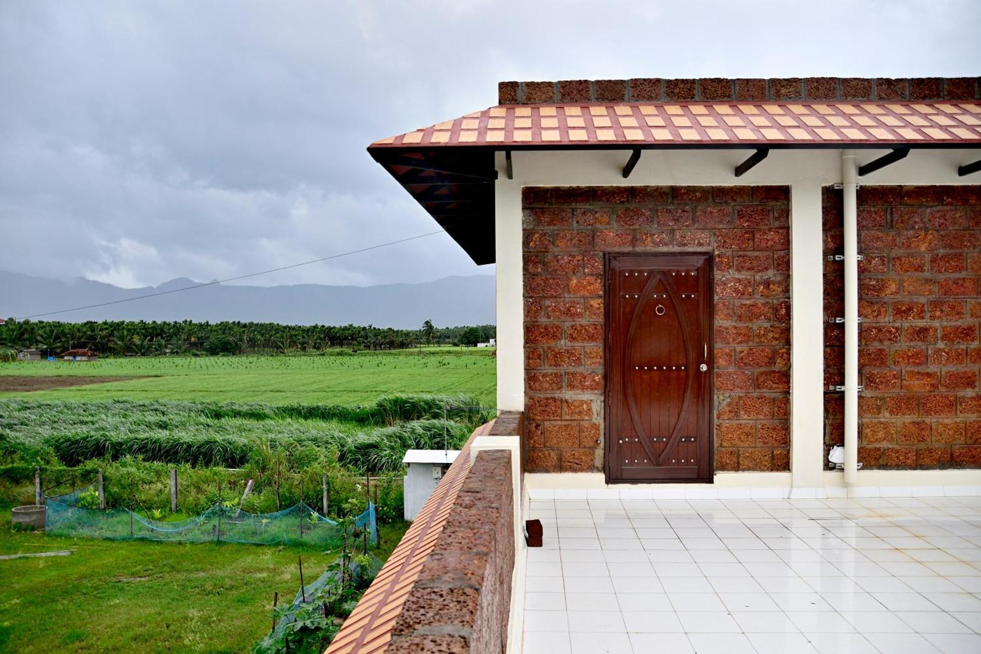 Lakshmi Illam Near Isha Yoga Adiyogi Apartment Alandurai ภายนอก รูปภาพ